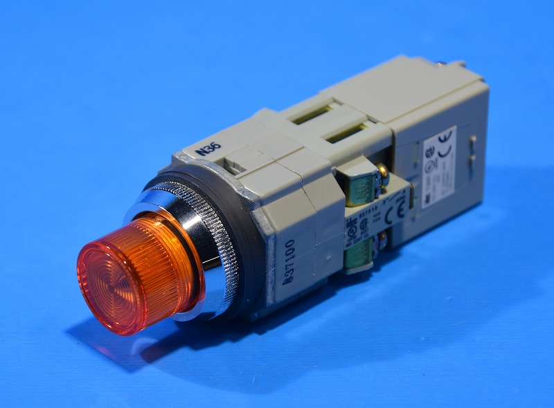 IDEC　ALD22611NA LED照光押ボタンスイッチ