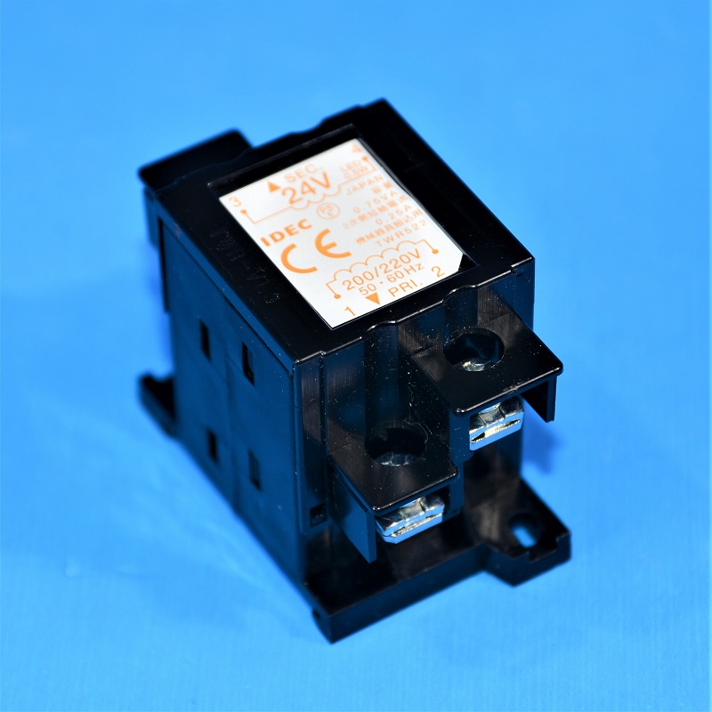 IDEC (アイデック/和泉電気)　TWR522（TWR-522）　別置形トランス 24V用