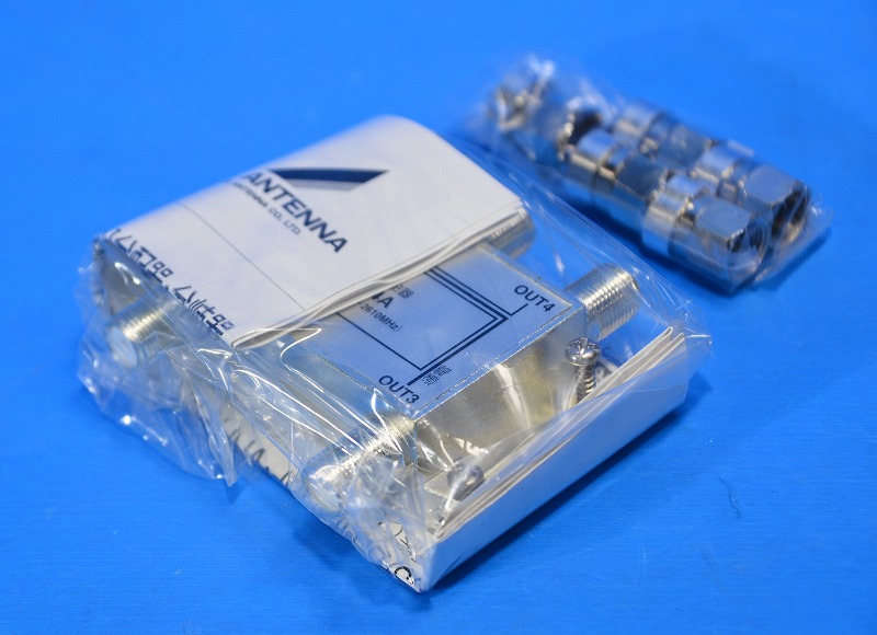 DXアンテナ　D-4A　4分配器