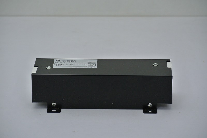 DAIKO（大光電機）　LZA-90670　DC12V　屋内用直流電源装置　電子トランス　50/60Hz共用　未使用