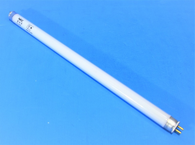 NEC　FL8D　昼光色　蛍光ランプ（8形直管蛍光灯　スタータ形）