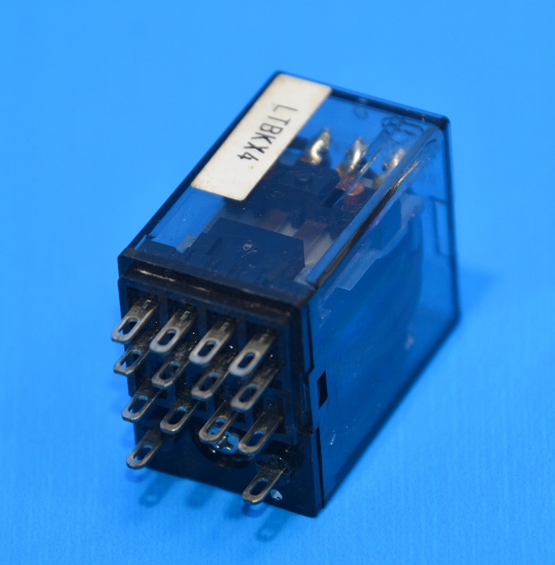 富士電機　HH54PW-L　DC100-110V　ミニコントロールリレー　訳アリ