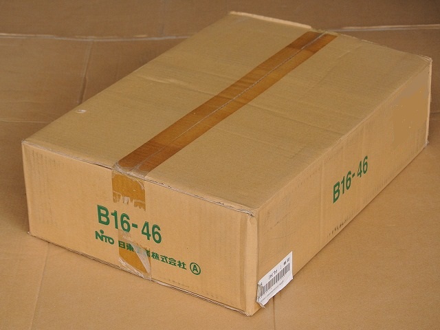 日東工業　B16-46　ライトベージュ　盤用キャビネット・露出形・木製基板付　フカサ160mm　※在庫処分
