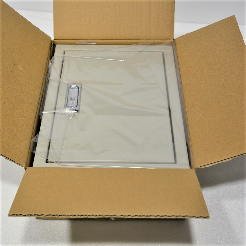 日東工業　B12-2535　ライトベージュ　盤用キャビネット・露出形・木製基板付　フカサ120mm　※長期在庫品