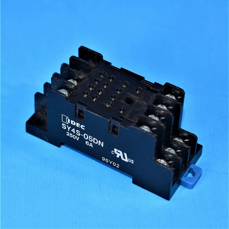 IDEC (アイデック/和泉電気)　SY4S-05DN　DNシリーズリレーソケット　（125）