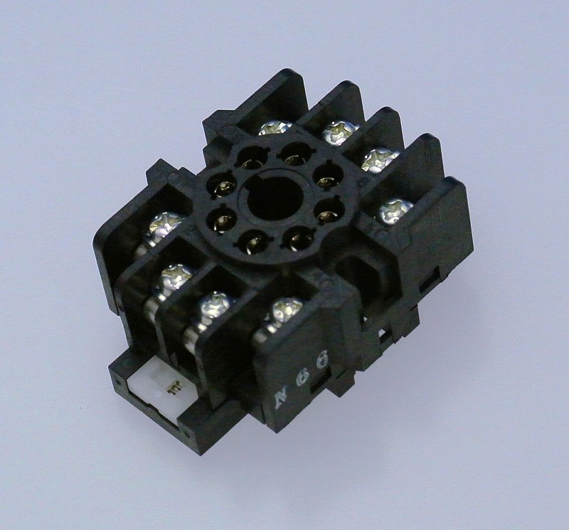 富士電機　TP38X　コントロールリレー（8ピン）用ソケット　TP38X