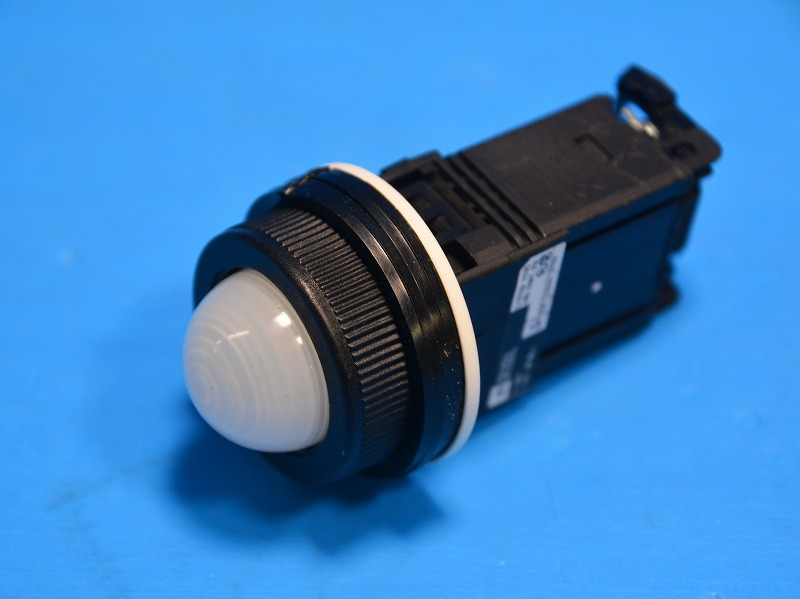 富士電機　DR30D0L-H4W　乳白　AC110V　操作表示機器φ30表示灯