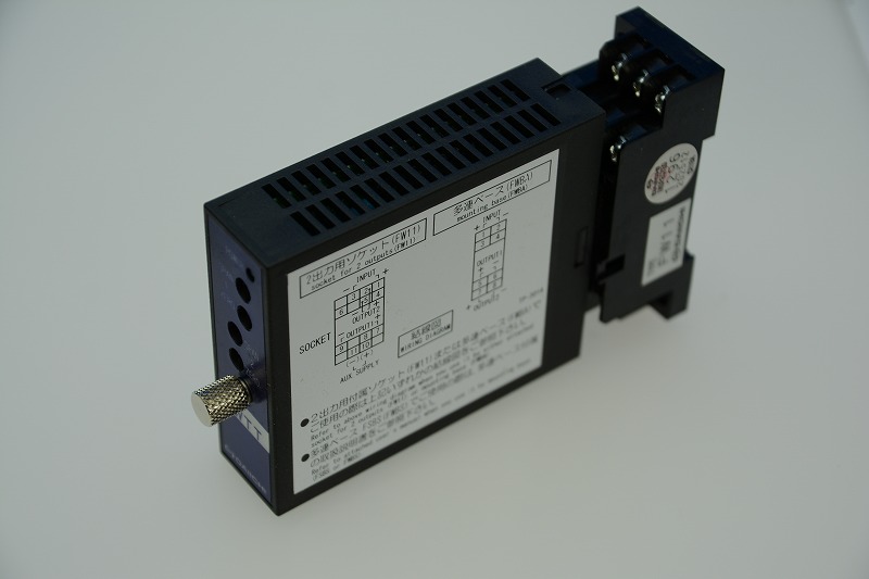 第一エレクトロニクス　FWTT-0C75FF20　小形プラグイントランスデューサ　2出力タイプ