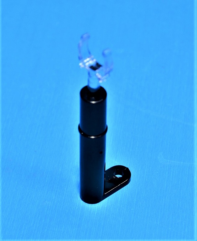 T型プラスチックネオンサポート（ネオンチューブサポート）（ネオンチューブサポート）　10mm　高さ60mm