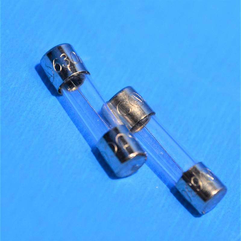 SOC　0.63A・125V　φ5.2×20mm　4本　ミニガラス管ヒューズ