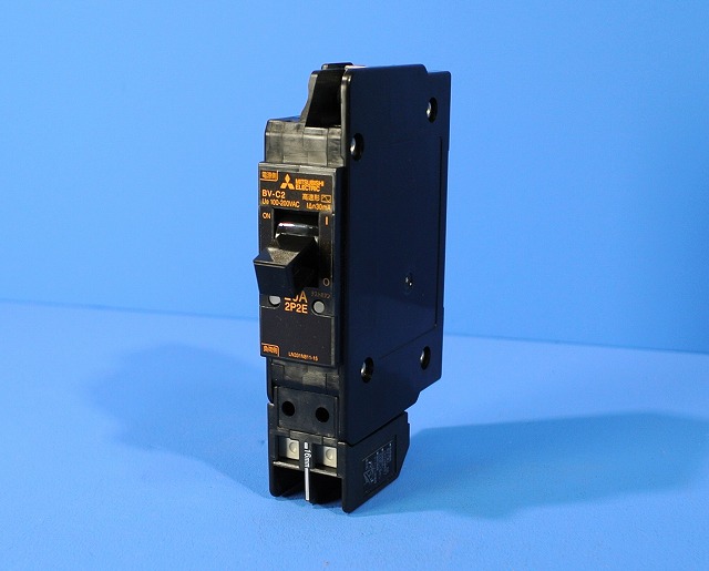 三菱電機　分電盤用遮断器 分岐回路用漏電遮断器　BV-C2 2P2E20A　100-200V　30ｍA　QT(負荷側速結端子形)