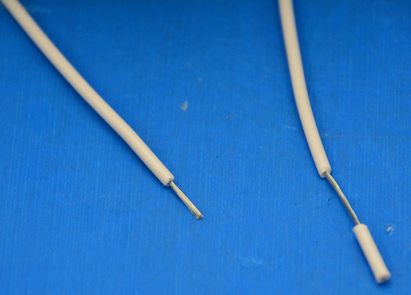 低圧ネオンサイン工事用　インバータ電線　1000V用　白　(UL1032　AWG22)CR電線　カット売り