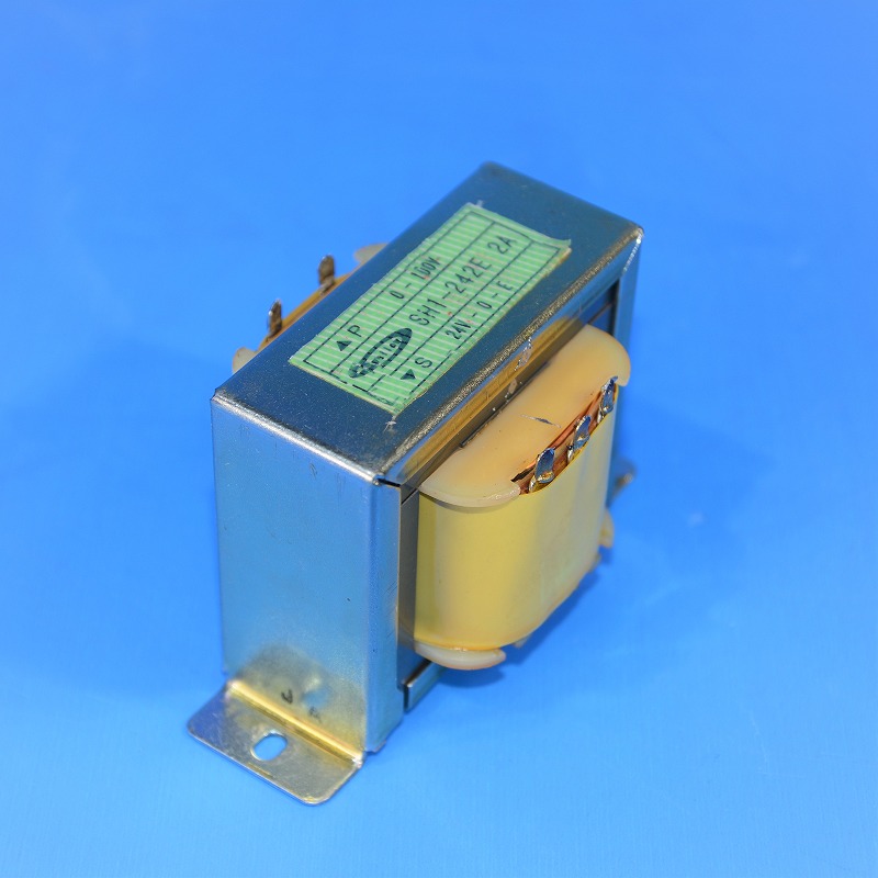 スワロー電機　SH1-242E　100V-24V　単相　複巻　変圧器