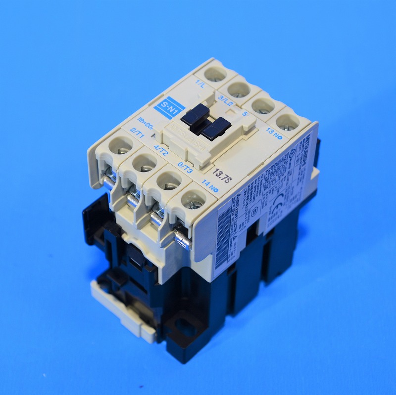 三菱電機　電磁接触器　S-N11CX（S-N11）　コイルAC100V S-Nシリーズ(非可逆) 端子カバー付