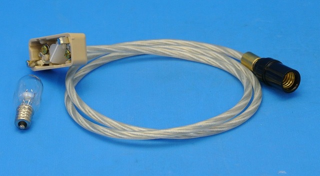 E12ソケット①セット（10W白熱電球付）　コードS　PEUN-E121S-N　コード透明