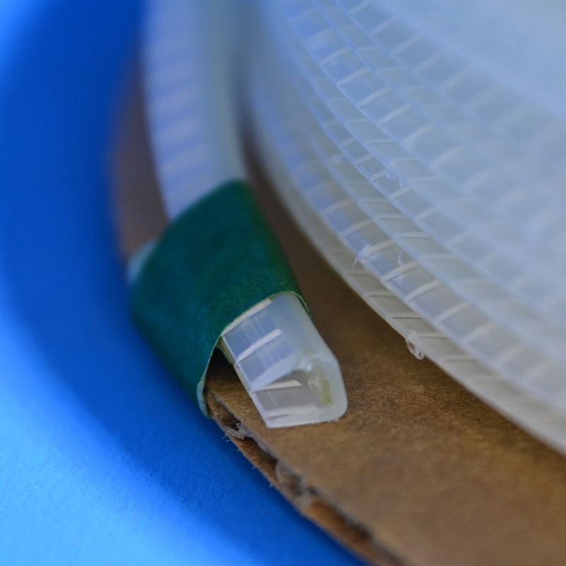 パンドウイット(PANDUIT)　GEE144F-A-C　粘着剤付き自在ブッシュ