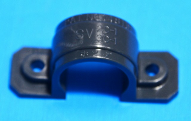 細田電器　20ｍｍ　100個入　樹脂製SVサドル