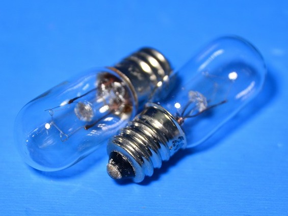 表示タイプ　T15タイプ　E12口金　24V　5W　電球　※バラ　在庫品