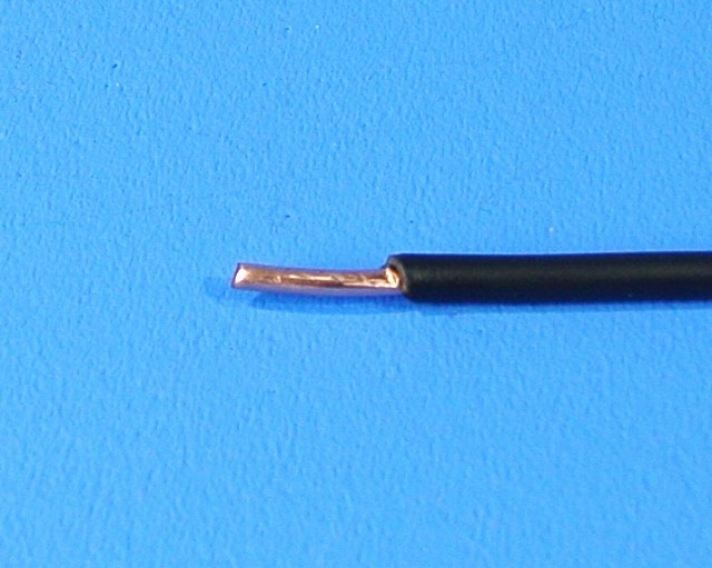 住友電工　IV電線　2mm（単線）　黒　