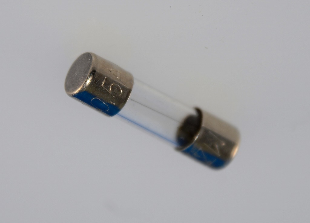 冨士端子　FGMB-A　125V1A　（5.2φ×20mm）　ミニガラス管ヒューズ(電流ヒューズ)