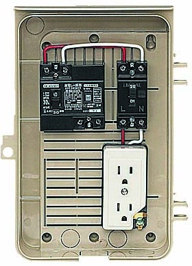 未来工業（MIRAI)　2-1CT　ELB組込品　（ベージュ色）　屋外電力用仮設ボックス　（漏電しゃ断器・分岐ブレーカー・コンセント内蔵）