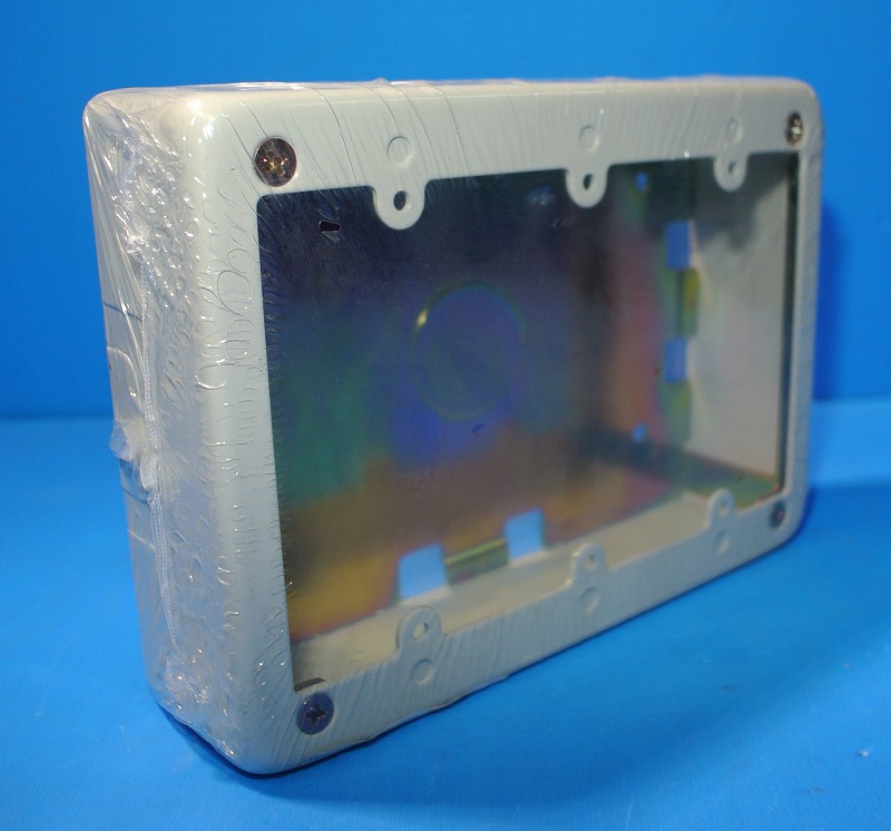 外山電気　Y263　ミルキーホワイト　3個用スイッチボックス　B型　ワンタッチ　