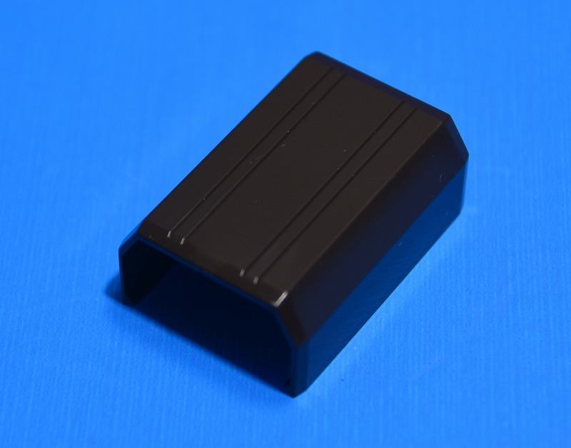 マサル工業　SFMJC39（チョコ）　ジョイントカバー3号　ニュー・エフモール付属品