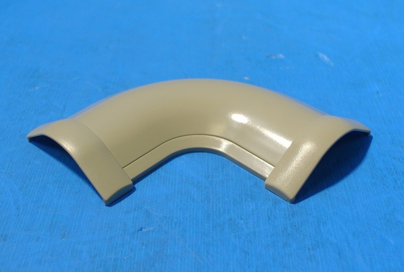 マサル工業　GAM27（ベージュ）　平面マガリ　2号　ガードマンII付属品(床面用配線モール)
