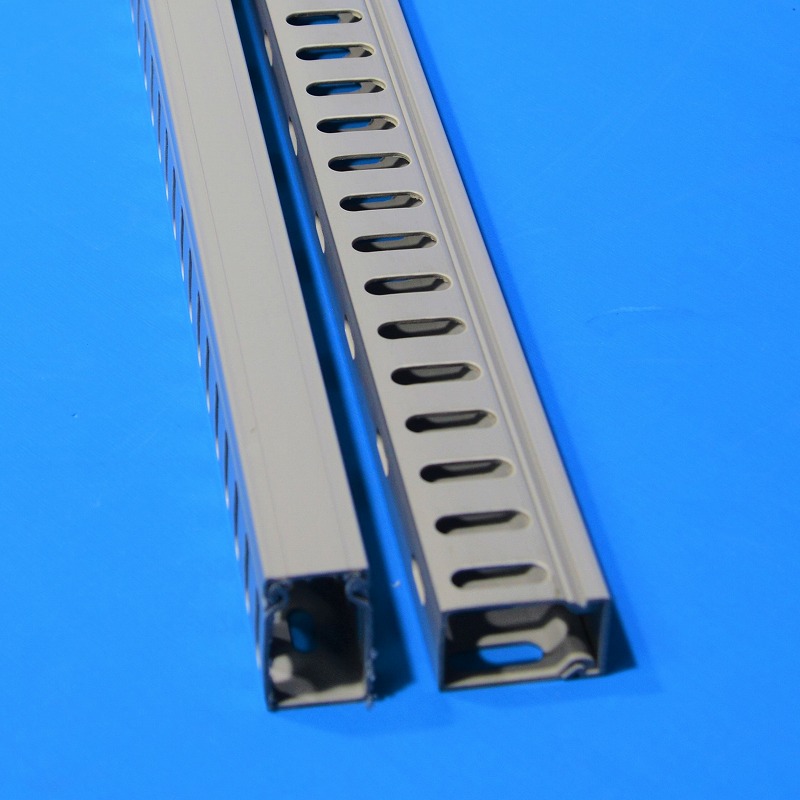 配線ダクト　長さ800ミリ　25mmx35mmx800mm　在庫処分