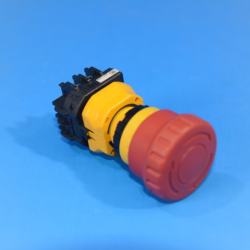 IDEC (アイデック/和泉電気)　XN1E-BV403MF　R（XN1E-BV403MFR）　φ30　非常停止用押ボタンスイッチ