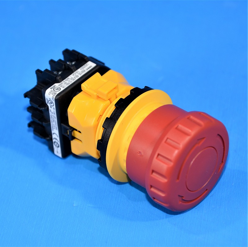 IDEC (アイデック/和泉電気)　XN1E-BV403M　R　非常停止用押ボタンスイッチ　69123