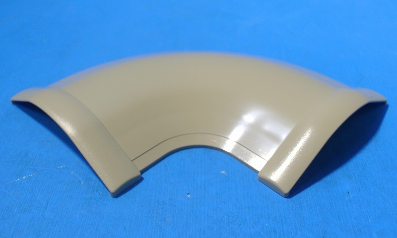 マサル工業　GAM47（ベージュ）　4号　平面マガリ　ガードマンII付属品(床面用配線モール)