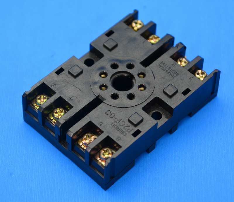オムロン　P2CF-08　共用ソケット ・丸形ソケット8ピン　