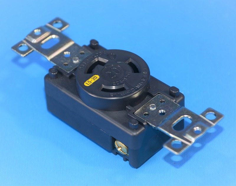アメリカン電機　3210-L5　引掛形　埋込コンセント　接地2P20A125V　 (NEMA L5-20)