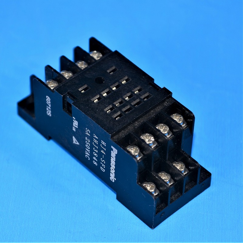 松下（NAIS)　HJ4-SFD（AHJ3848）リレー用ソケット