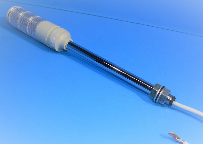 アロー（ARROW）　LEUTWB-24W-3　UL　RYG（赤・黄・緑・ブザー）　積層信号灯　中古品