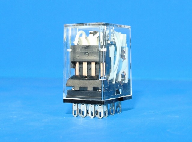 オムロン　ミニパワーリレー　MY4N DC100/110