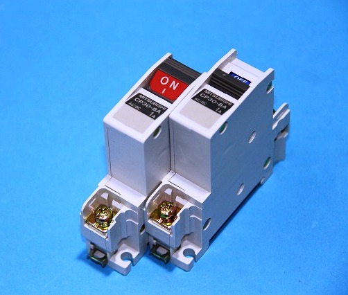 三菱電機　サーキットプロテクタ CP30-BA　1P1A　1-M　（RoHS非対応）【旧型・特価品】