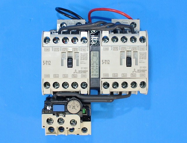 三菱電機　可逆式電磁開閉器　 MSO-2×T12 0.5A AC200V　