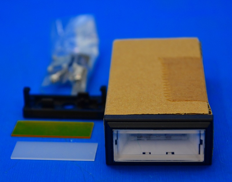 富士電機　DP24T1N-YM3　表示灯（24×48mm・長角　単色全面）