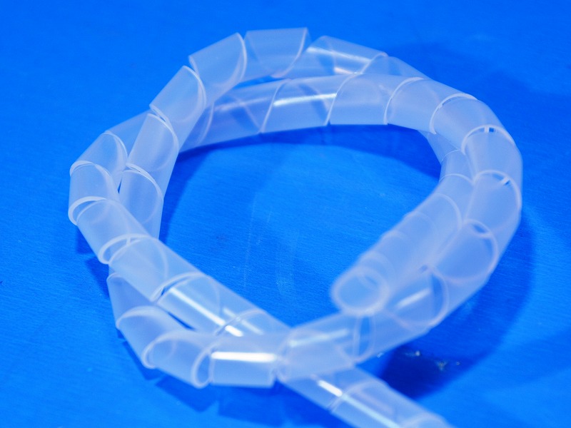 東洋技研　スパイラルチューブ　TSP-6　乳半　（内径6mm）スパイラルチューブ　切り売り