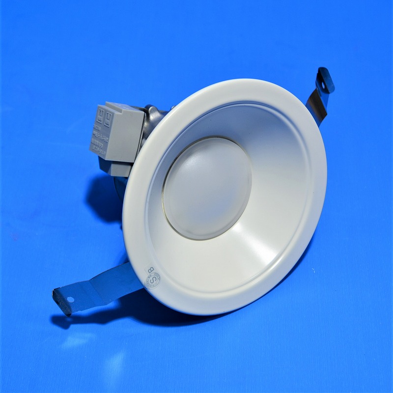 小泉照明（コイズミ）・KOIZUMI　AU39793L　LED高気密ダウンライト　中止品